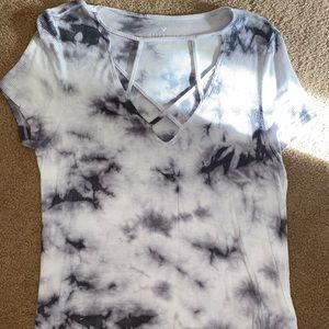 American Eagle short sleeve shirt